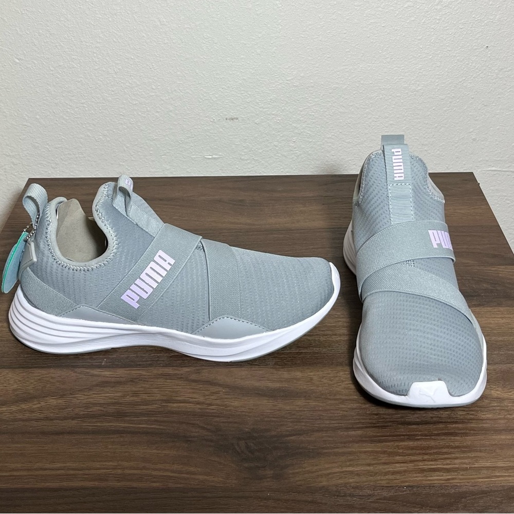 Puma Women’s Radiate Mid Wn’s size 8